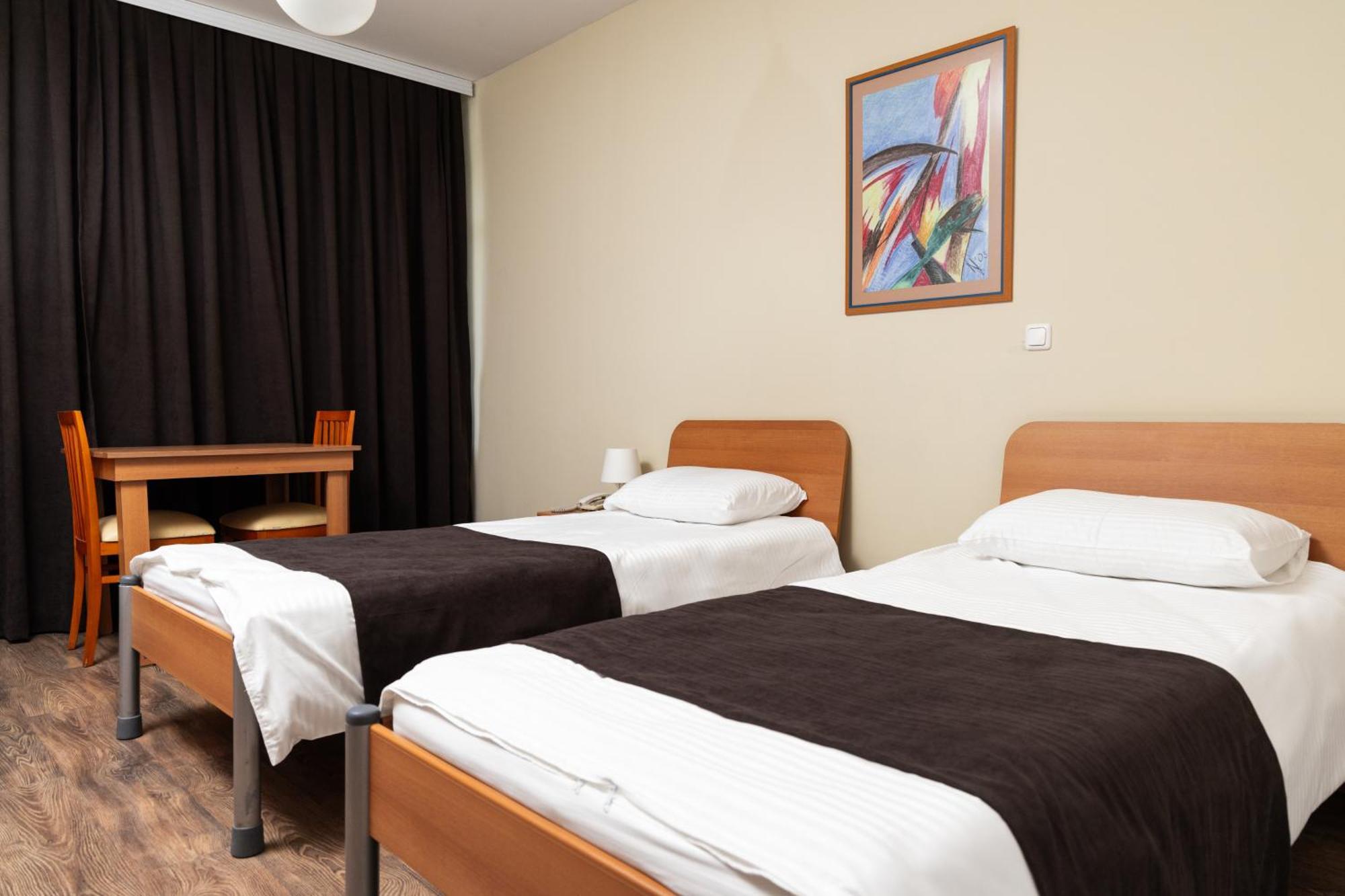 פרישטינה Hotel Luxor מראה חיצוני תמונה