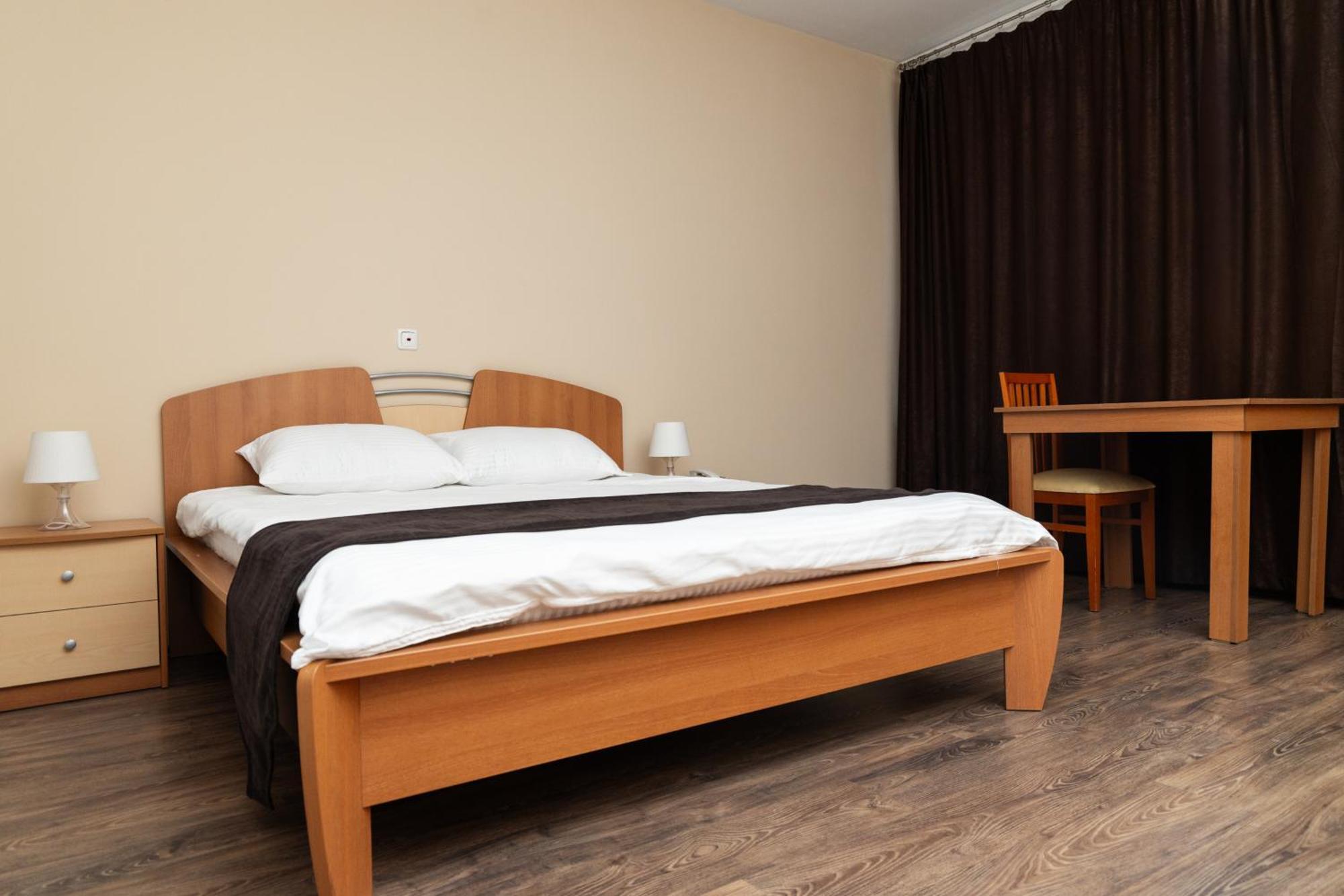 פרישטינה Hotel Luxor מראה חיצוני תמונה